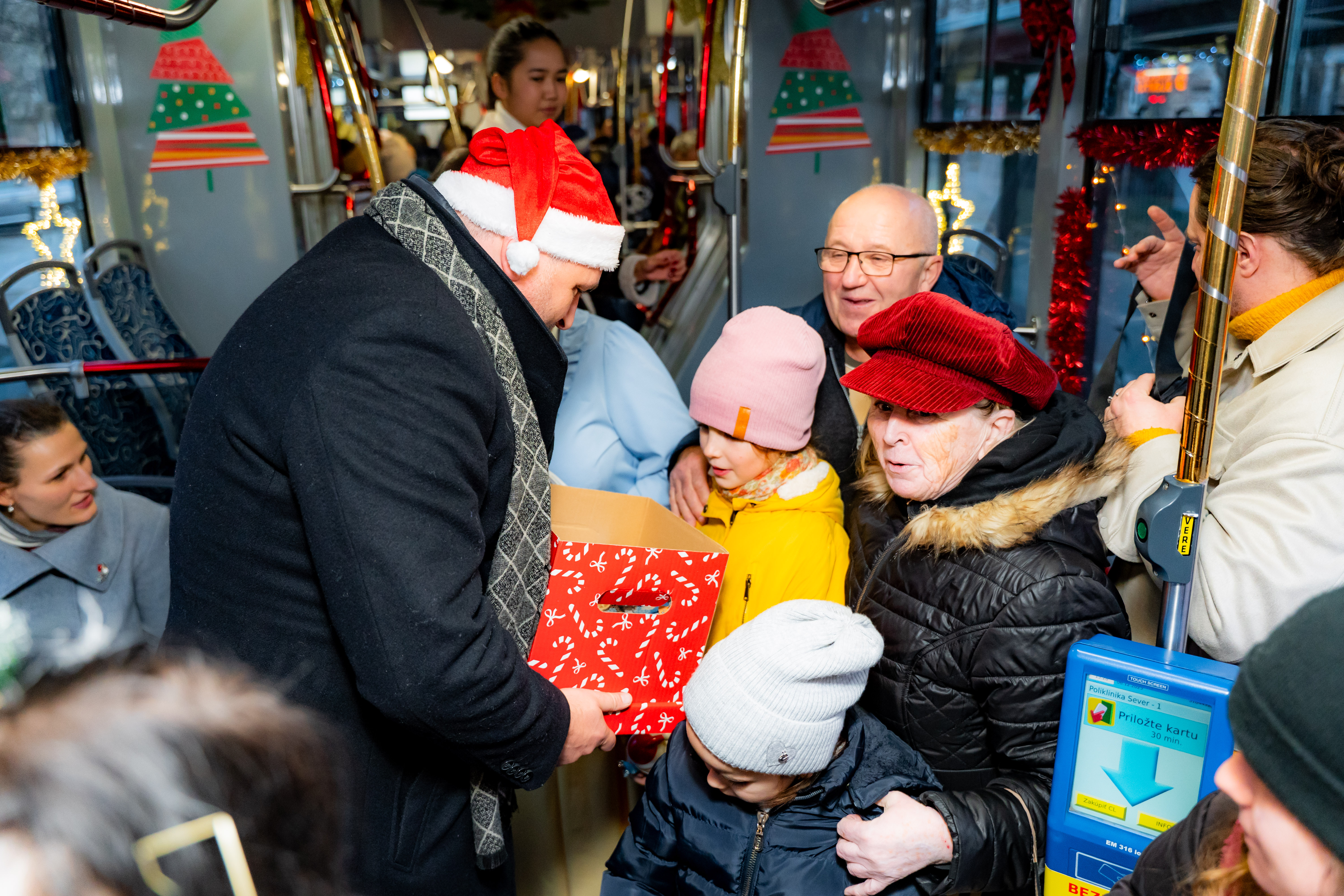 Mikulasska Elektricka -15